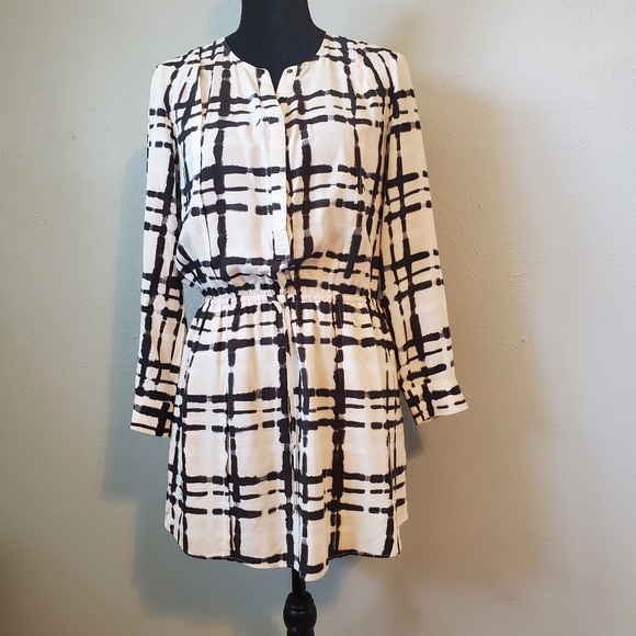 Banana Republic Dresses & Skirts - HP 🌷 Banana Republic Drawstring Waist Tunic Dress